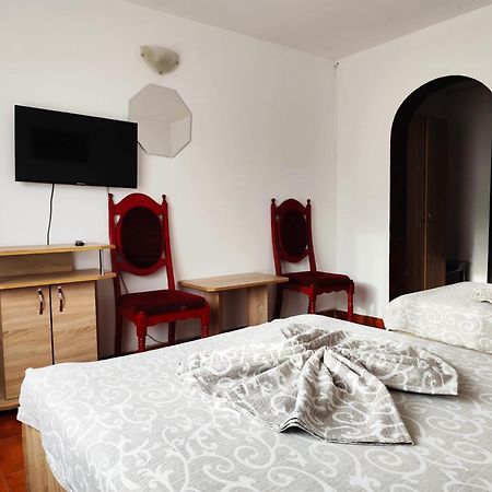 Hotel Orizont Suceava Exterior foto